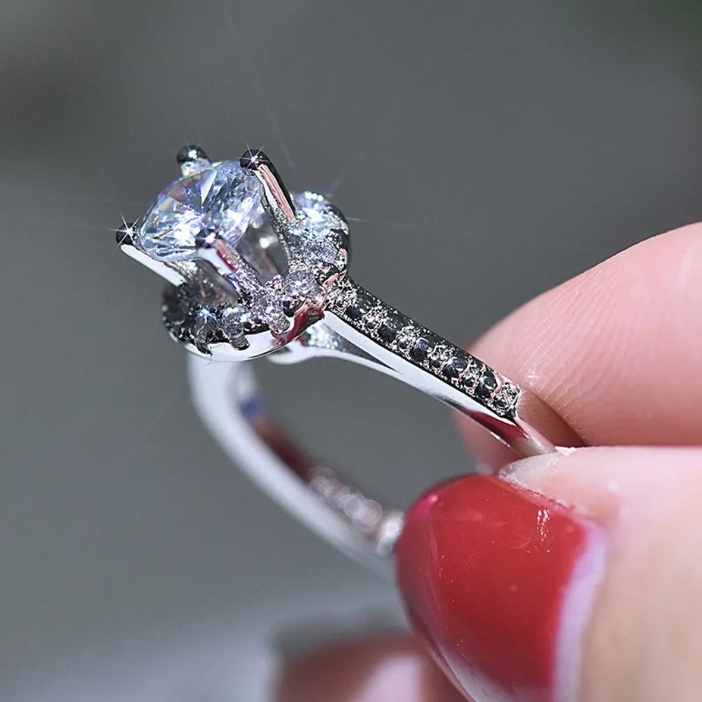 Ladies 1.40ctw Diamond Engagement / Bridal Ring .925 Solid Sterling Silver - Picture 4 of 6